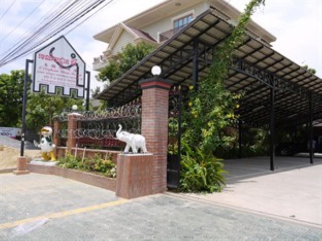 Elephant Blanc Phnom Penh Dış mekan fotoğraf