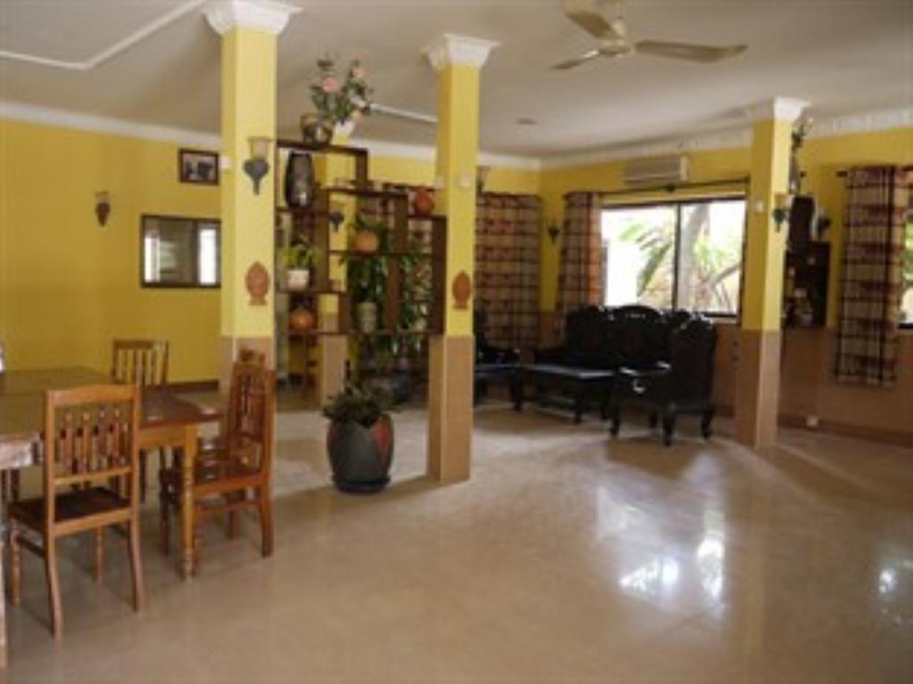Elephant Blanc Phnom Penh Dış mekan fotoğraf