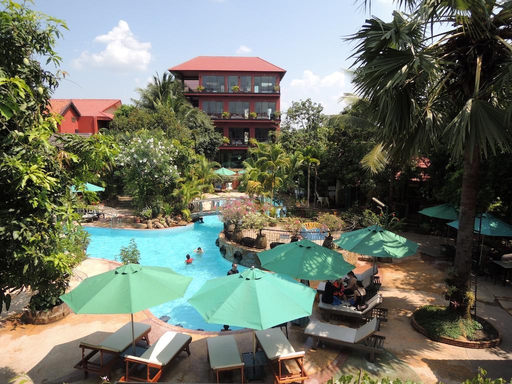 Elephant Blanc Phnom Penh Dış mekan fotoğraf
