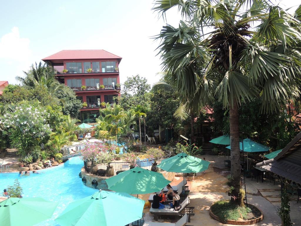 Elephant Blanc Phnom Penh Dış mekan fotoğraf