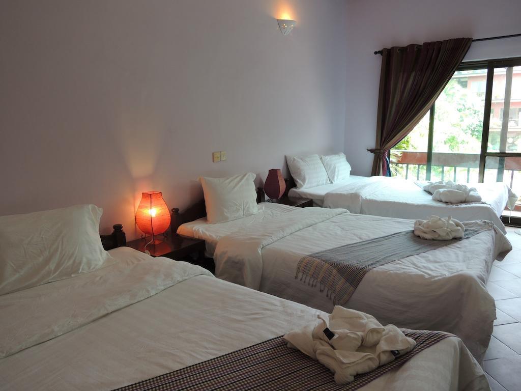 Elephant Blanc Phnom Penh Dış mekan fotoğraf