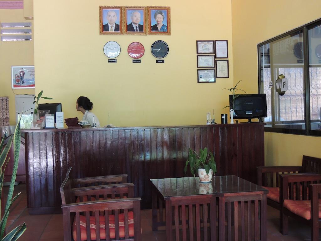 Elephant Blanc Phnom Penh Dış mekan fotoğraf