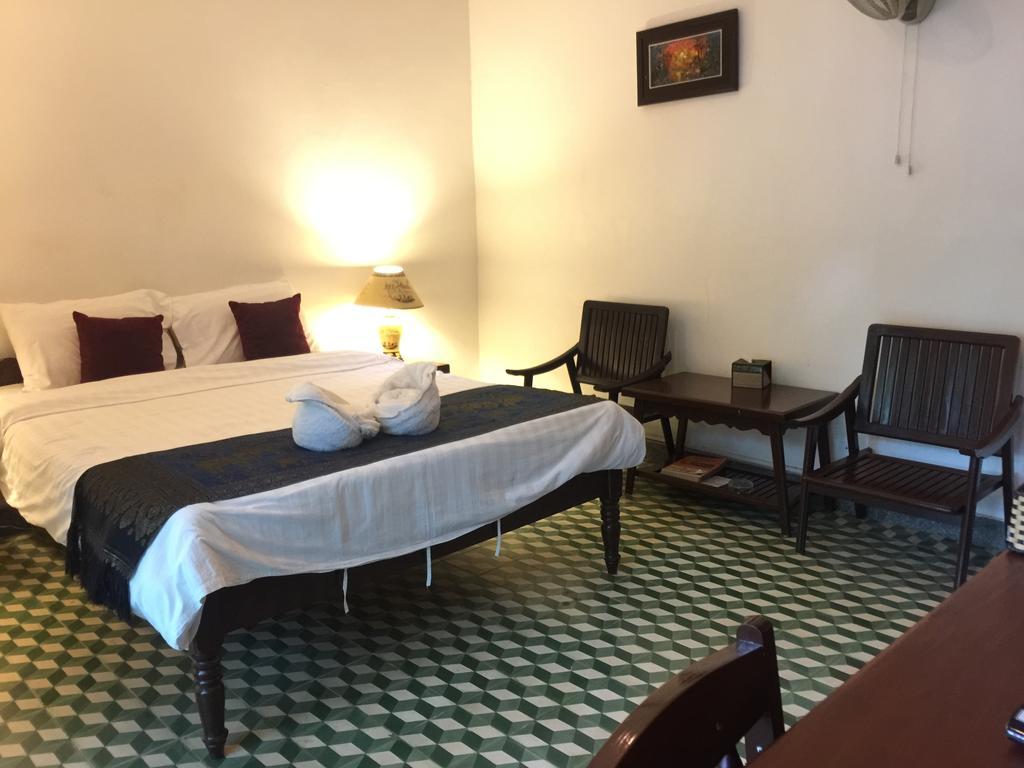 Elephant Blanc Phnom Penh Dış mekan fotoğraf